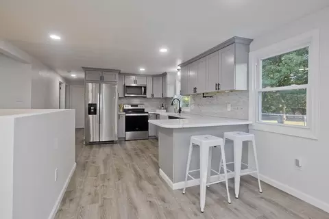 Kitchen - 151 Fox Hill Rd, Springfield, MA 01118 photo 7 of 8