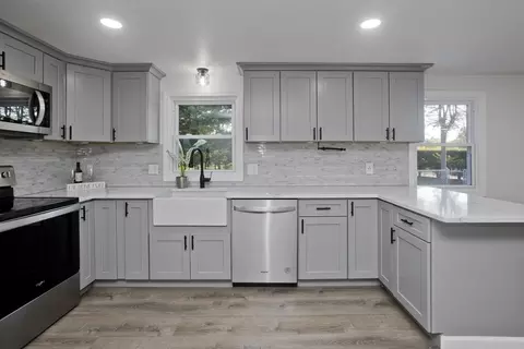 Kitchen - 151 Fox Hill Rd, Springfield, MA 01118 photo 1 of 8