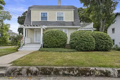 75 Greenleaf St, Quincy, MA 02169