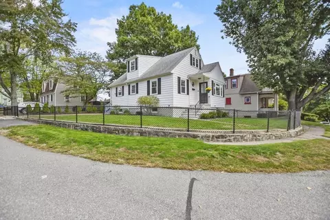 4 Corbett Ave, Dedham, MA 02026 photo 2