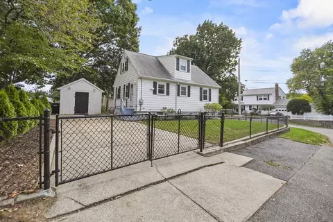 4 Corbett Ave, Dedham, MA 02026 photo 4