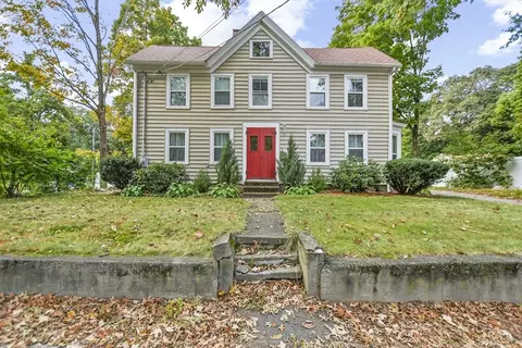 15 High St, Medway, MA 02053