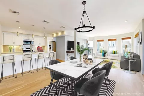 15 W Bellflower St #2, Boston, MA 02125