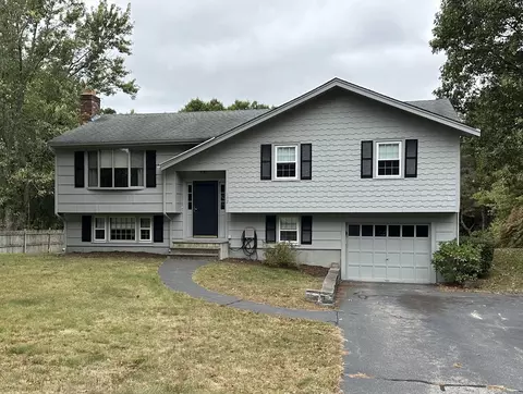 132 Franklin St, Mansfield, MA 02048