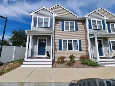 140 N Walker St #515, Taunton, MA 02780