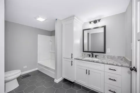 17 Gerrish Ave, Dracut, MA 01826 photo 10