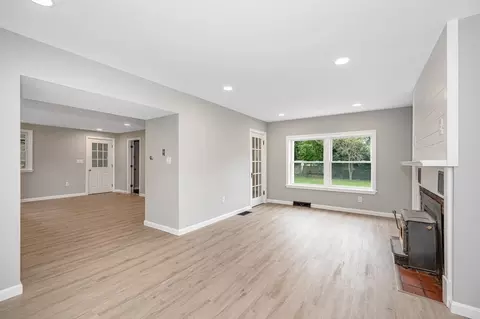 17 Gerrish Ave, Dracut, MA 01826 photo 18