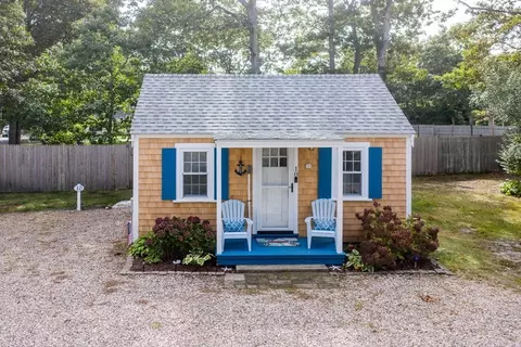 90 Seaview Ave #10, Yarmouth, MA 02664