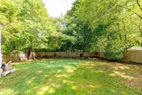 Exterior - 17 George St, Springfield, MA 01105 photo 5 of 6