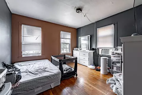 Bedroom - 17 George St, Springfield, MA 01105 photo 1 of 3