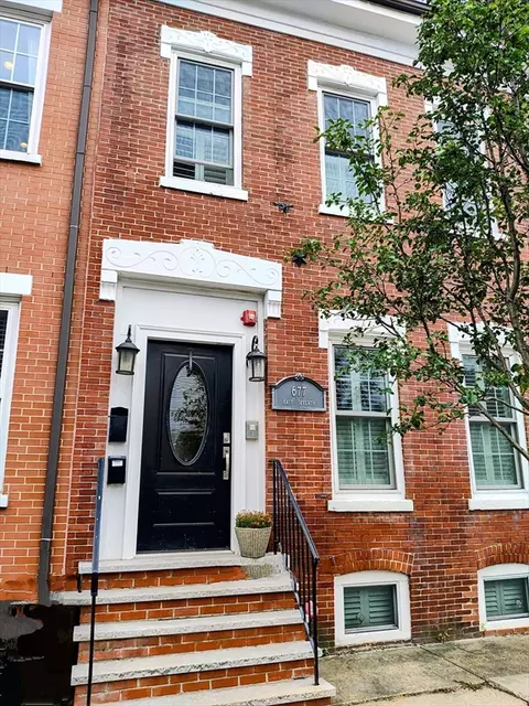 677 E Seventh #1, Boston, MA 02127
