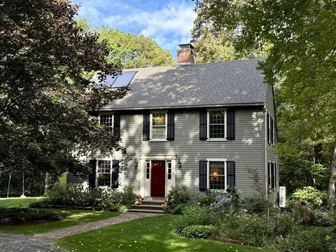 454 S Mountain Rd, Northfield, MA 01360