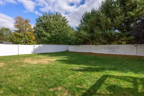37 Pearson Dr, Springfield, MA 01119 photo 26
