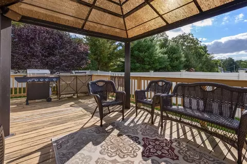 37 Pearson Dr, Springfield, MA 01119 photo 31