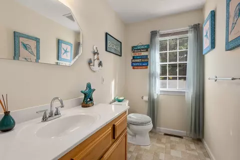 37 Pearson Dr, Springfield, MA 01119 photo 13