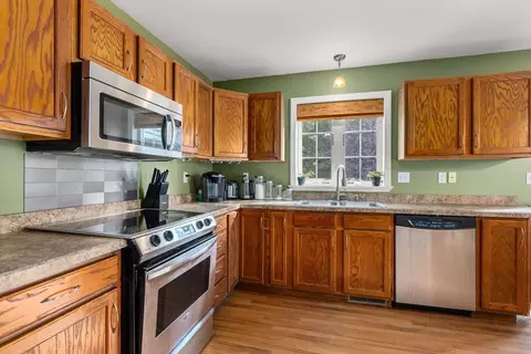 37 Pearson Dr, Springfield, MA 01119 photo 11
