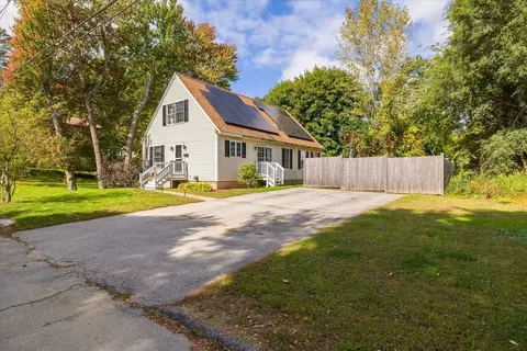 12 Idalla Rd, Worcester, MA 01606