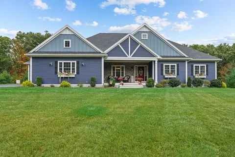 9 Tristan Ct, Smithfield, RI 02917