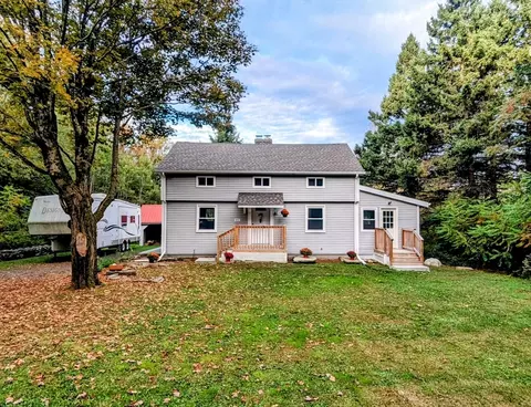 313 Crest Ln, Granville, MA 01034