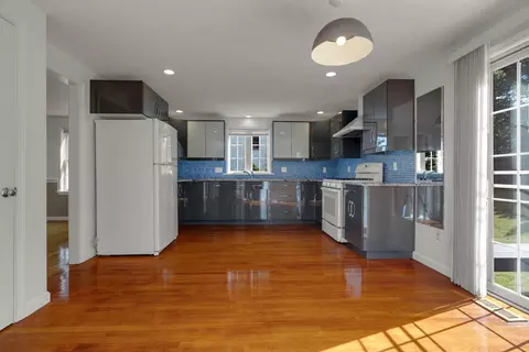 577 Winter St, Framingham, MA 01702 photo 4