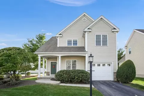 26 Daisy Ln #26, Raynham, MA 02767