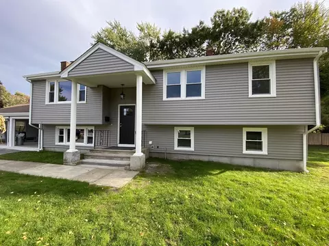 14 Ruggiano Cir, Weymouth, MA 02188