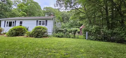 102 Hartness Rd, Sutton, MA 01590 photo 2