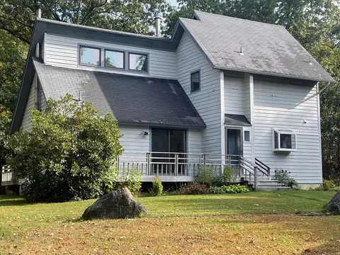 284 Harvard St, Leominster, MA 01453