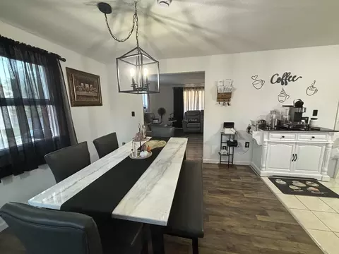Dining - 14 Pine Needle Ln, Springfield, MA 01118 photo 2 of 3