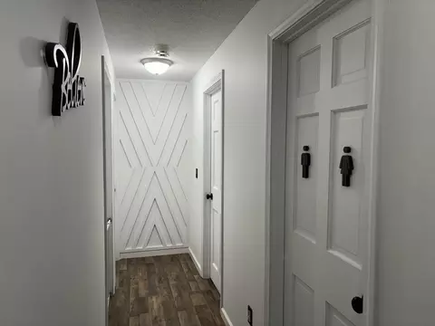 Entry Way - 14 Pine Needle Ln, Springfield, MA 01118 photo 1 of 1