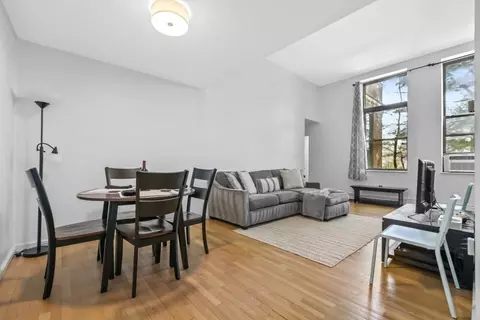 80 Beaumont St # 206, Boston, MA 02124