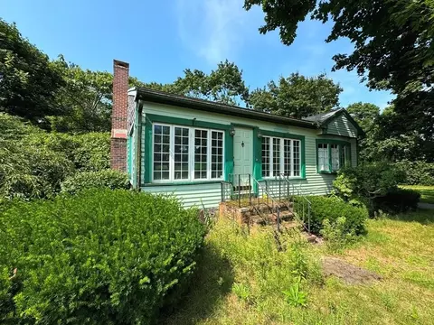173 Concord St, Rockland, MA 02370