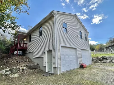 22 Hollow Rd, Brimfield, MA 01010