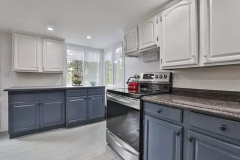 Kitchen - 1 Wright Way, Ayer, MA 01432 photo 3 of 5