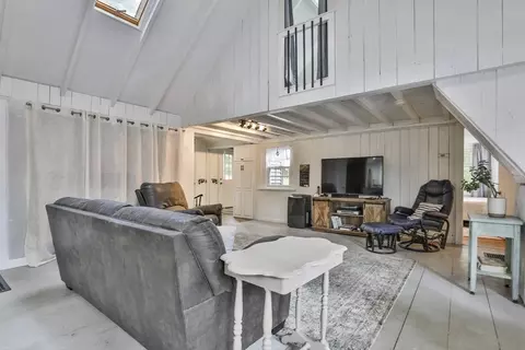 Living - 1 Wright Way, Ayer, MA 01432 photo 3 of 5