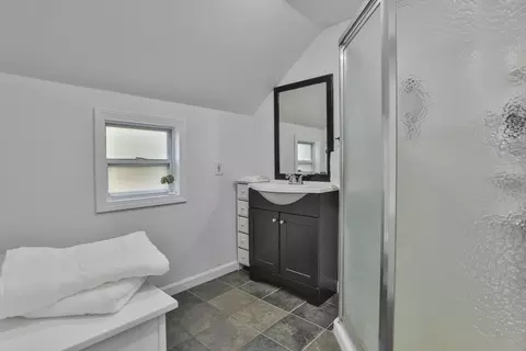 Bath - 1 Wright Way, Ayer, MA 01432 photo 1 of 3