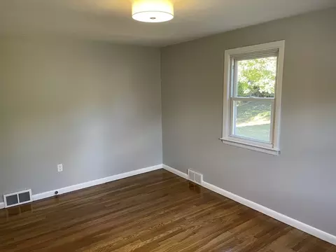 29 Suzanne St, Springfield, MA 01104 photo 28