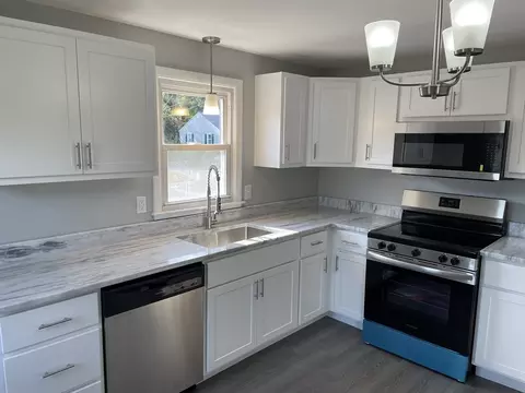 29 Suzanne St, Springfield, MA 01104 photo 15