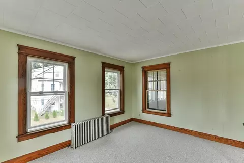 Living - 8 Emerald Ave, Webster, MA 01570 photo 6 of 11