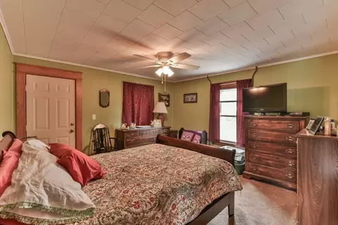 Bedroom - 8 Emerald Ave, Webster, MA 01570 photo 1 of 3