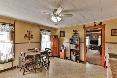 Entry Way - 8 Emerald Ave, Webster, MA 01570 photo 4 of 4