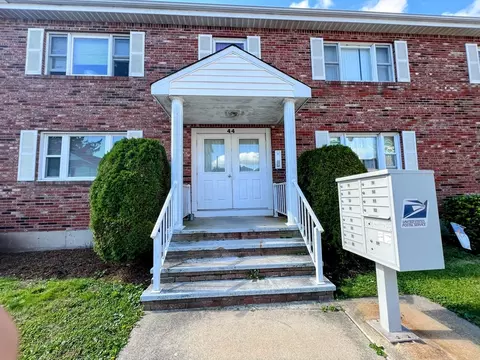 44 Johnson St #1, Fall River, MA 02723