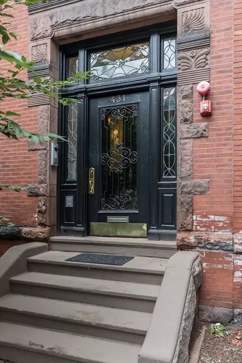 431 Marlborough St #PH, Boston, MA 02115