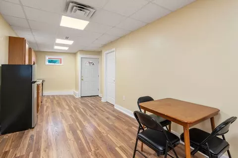 Entry Way - 43 Granite St, Worcester, MA 01604 photo 2 of 3