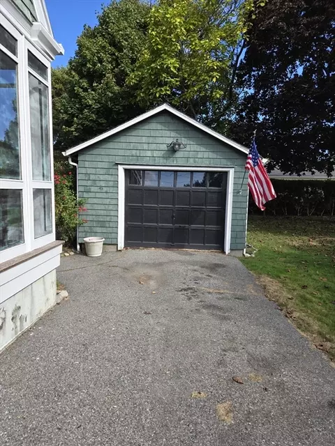 526 Langley St, Fall River, MA 02720 photo 5