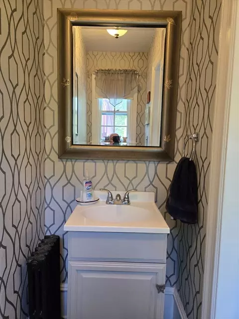 526 Langley St, Fall River, MA 02720 photo 17