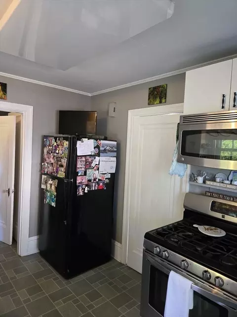 526 Langley St, Fall River, MA 02720 photo 14
