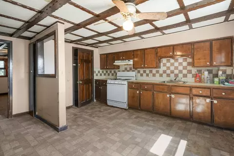 187 Rockland St, Fall River, MA 02724 photo 4