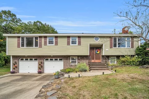 40 Mill St, Tewksbury, MA 01876