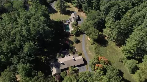 3 Fernandes Cir, Norton, MA 02766